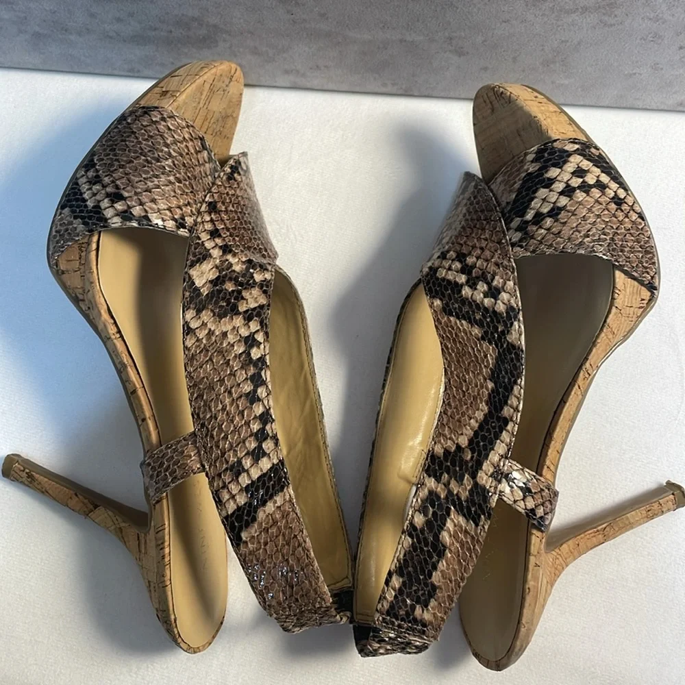 NINE WEST Snakeskin Cork Bottom 4” Heels Crossover Straps Sandals Classic 8.5M‎